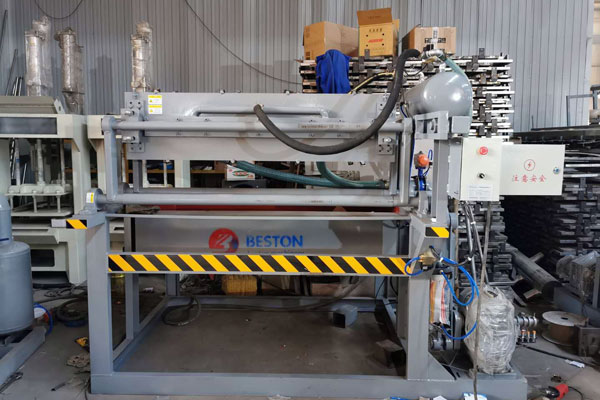Botswana Customers Buy Paper Tray Making Machine