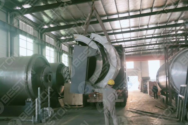 Casing of Biochar Production Units Shiped to Ghana